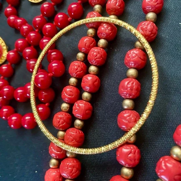 Vintage Carved Red & Glass Beaded Necklaces with gold accents earrings - Picture 12 of 12